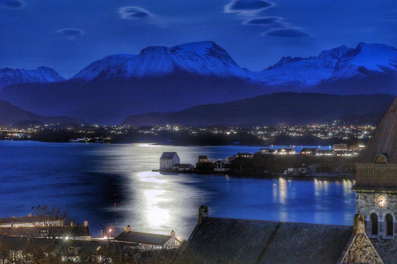 Bergvegen Guesthouse AÅlesund Zewnętrze zdjęcie